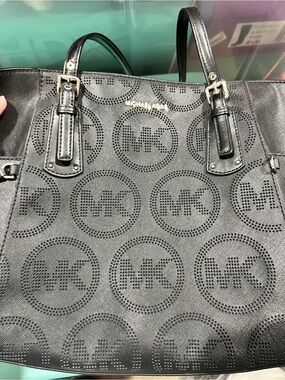 Black MK Michael Kors bag tote purse